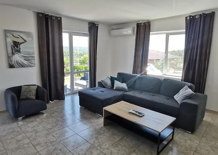 Emine Holiday home *